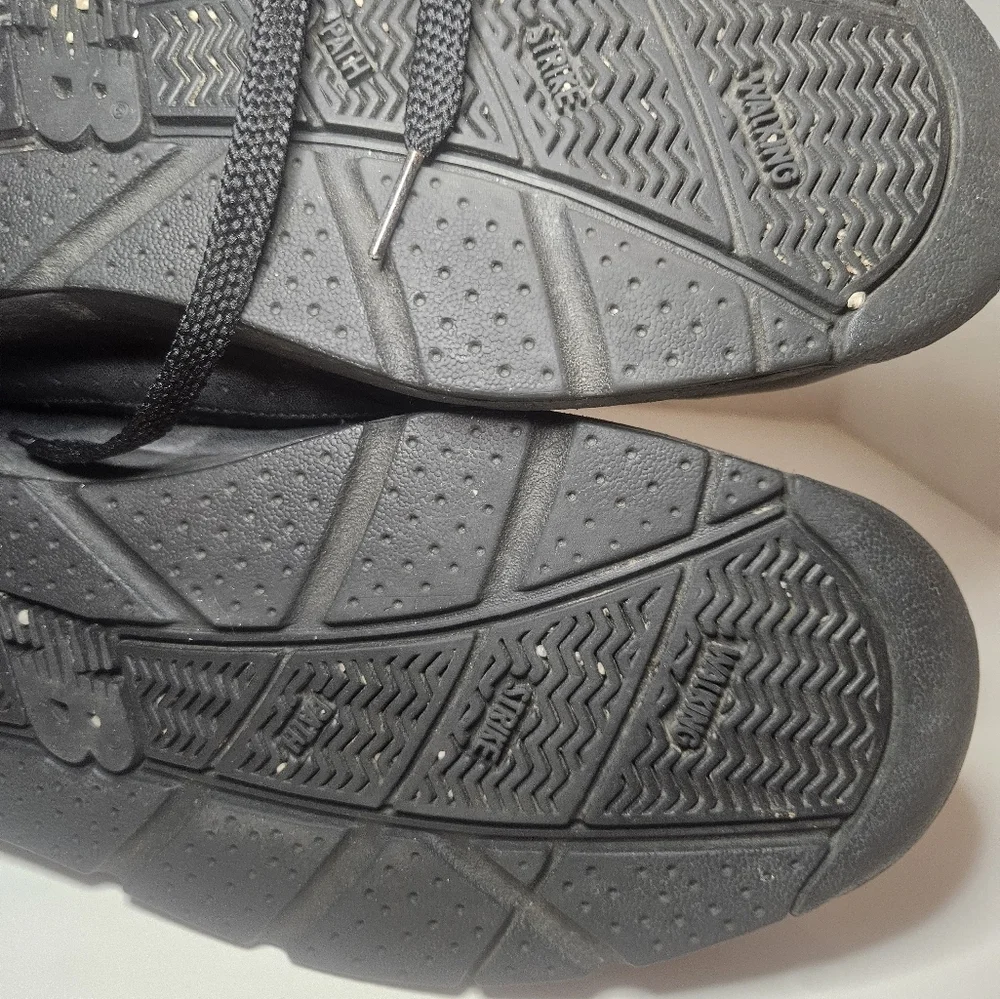 Mens New Balance 800 Black Leather Athletic Sneakers MK800BK Size 11B